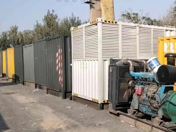 新化200KW柴油发电机机组每小时油耗是多少？