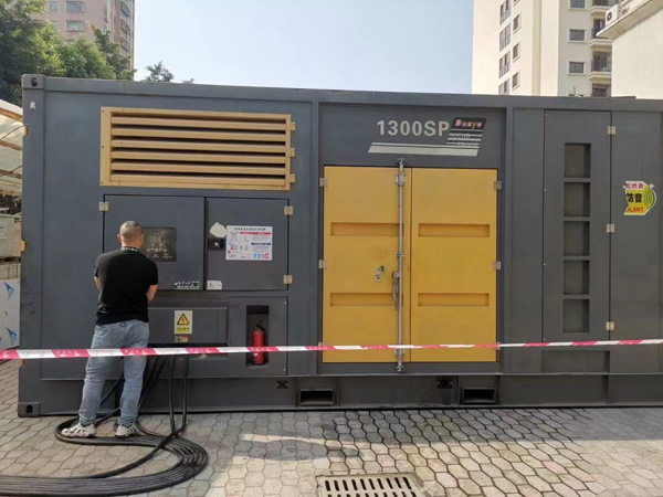 新化500KW发电机组冬季应该配多大的启动电瓶？